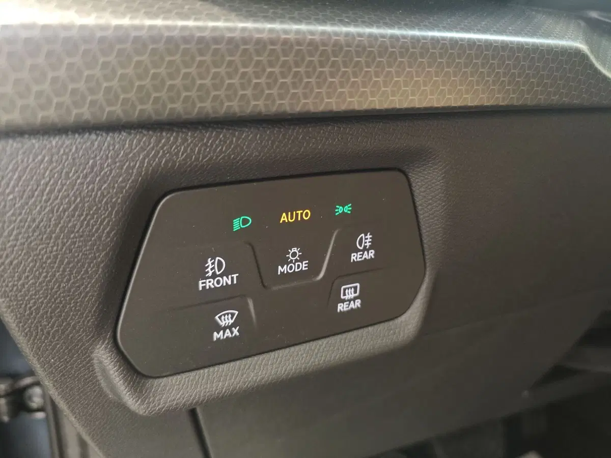 SEAT Leon nuova a Lecco (20)