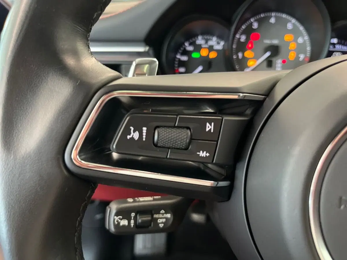 Porsche Macan usata a Ferrara (16)