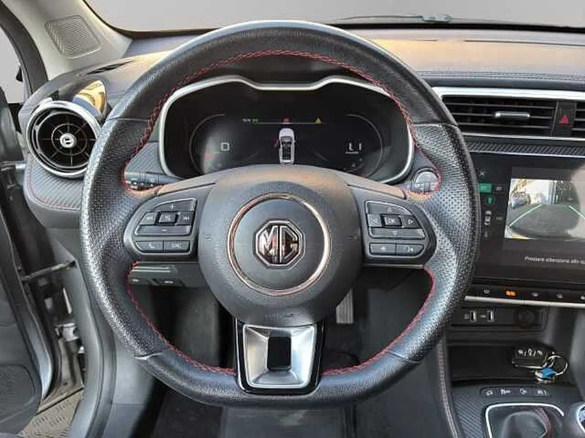 Mg ZS (2021-->) usata a Reggio Calabria (11)