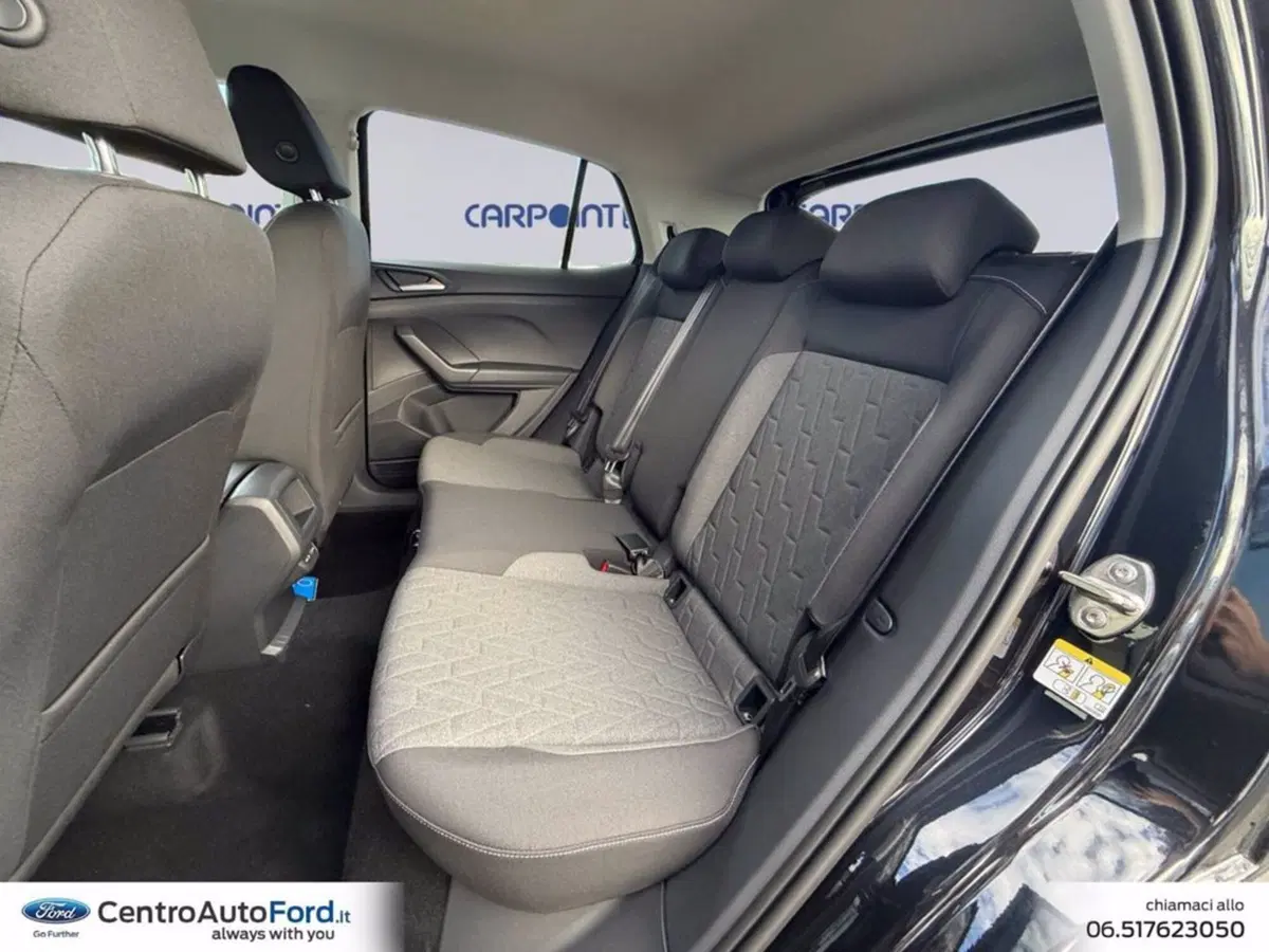Volkswagen T-Cross nuova a Roma (13)