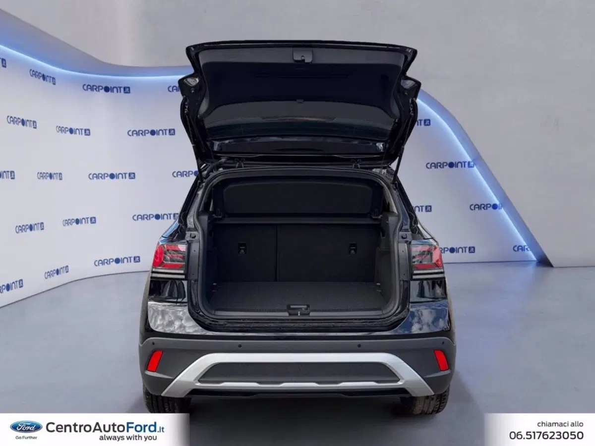 Volkswagen T-Cross nuova a Roma (17)