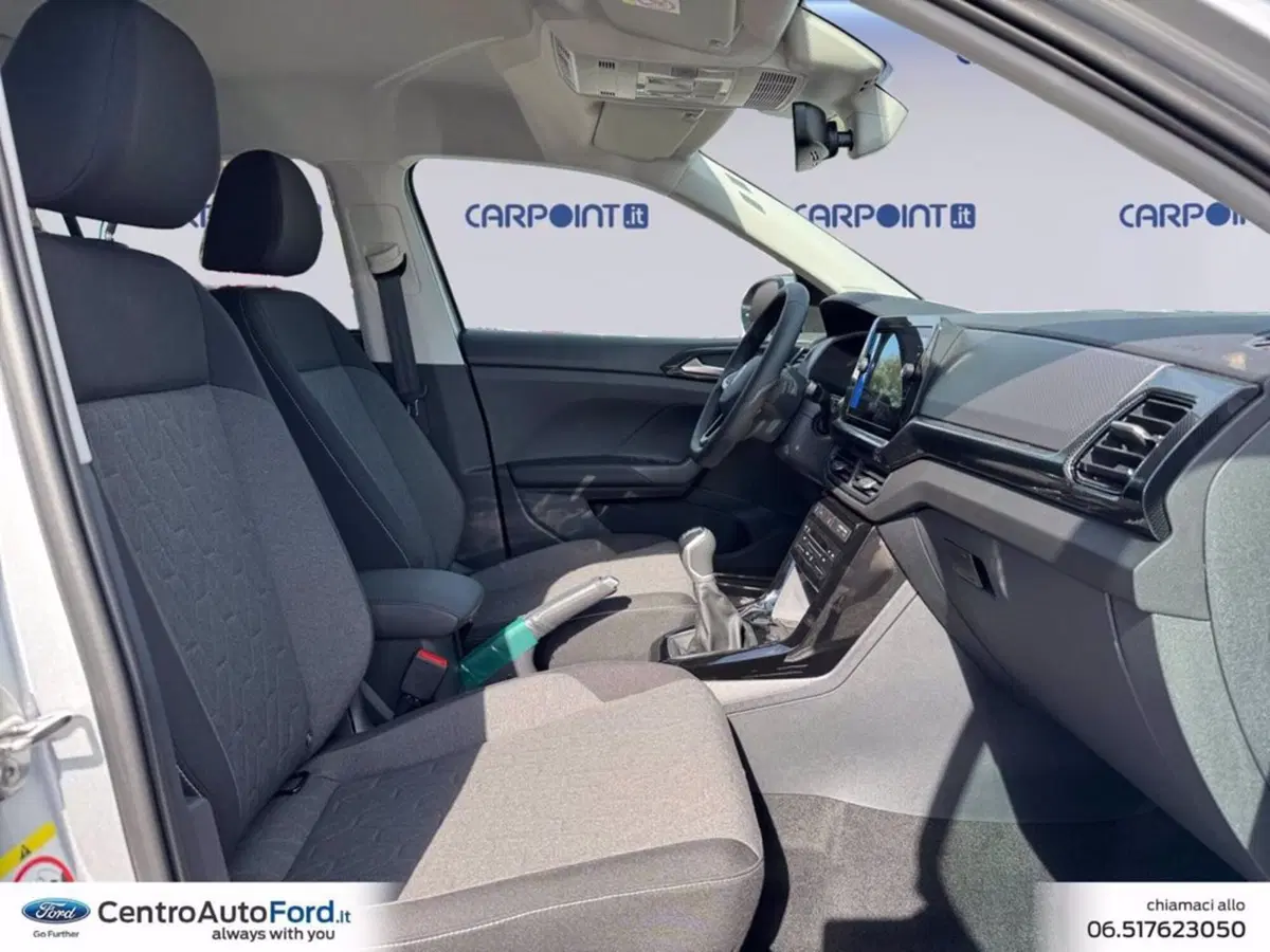 Volkswagen T-Cross nuova a Roma (15)