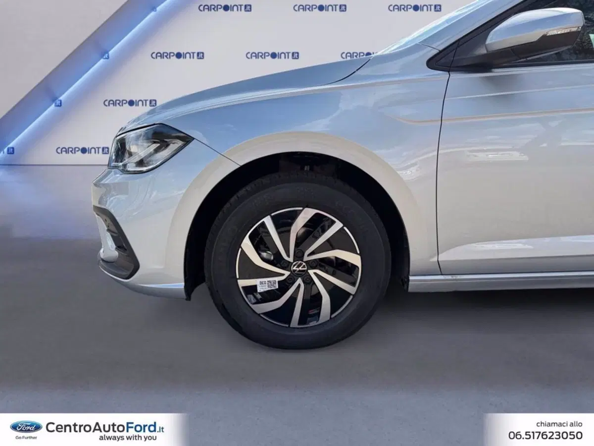 Volkswagen Polo nuova a Roma (14)
