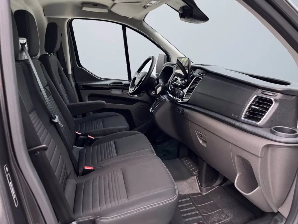 Ford Transit Custom Furgone usata a Milano (13)
