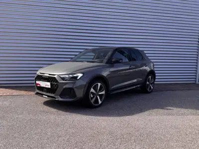 Audi A1 allstreet 30 1.0 tfsi Identity Contrast 116cv nuova a Conegliano