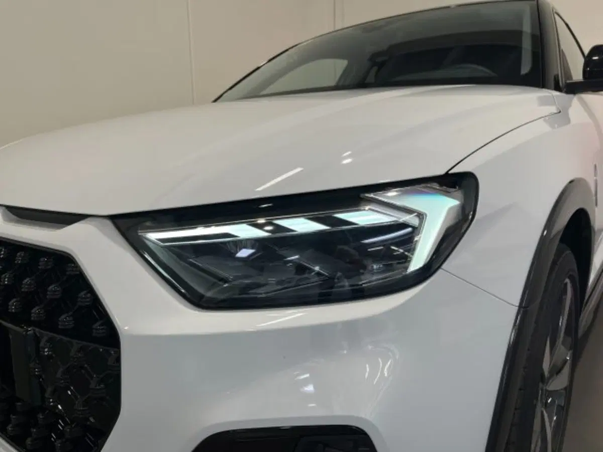 Audi A1 allstreet nuova a Treviso (12)