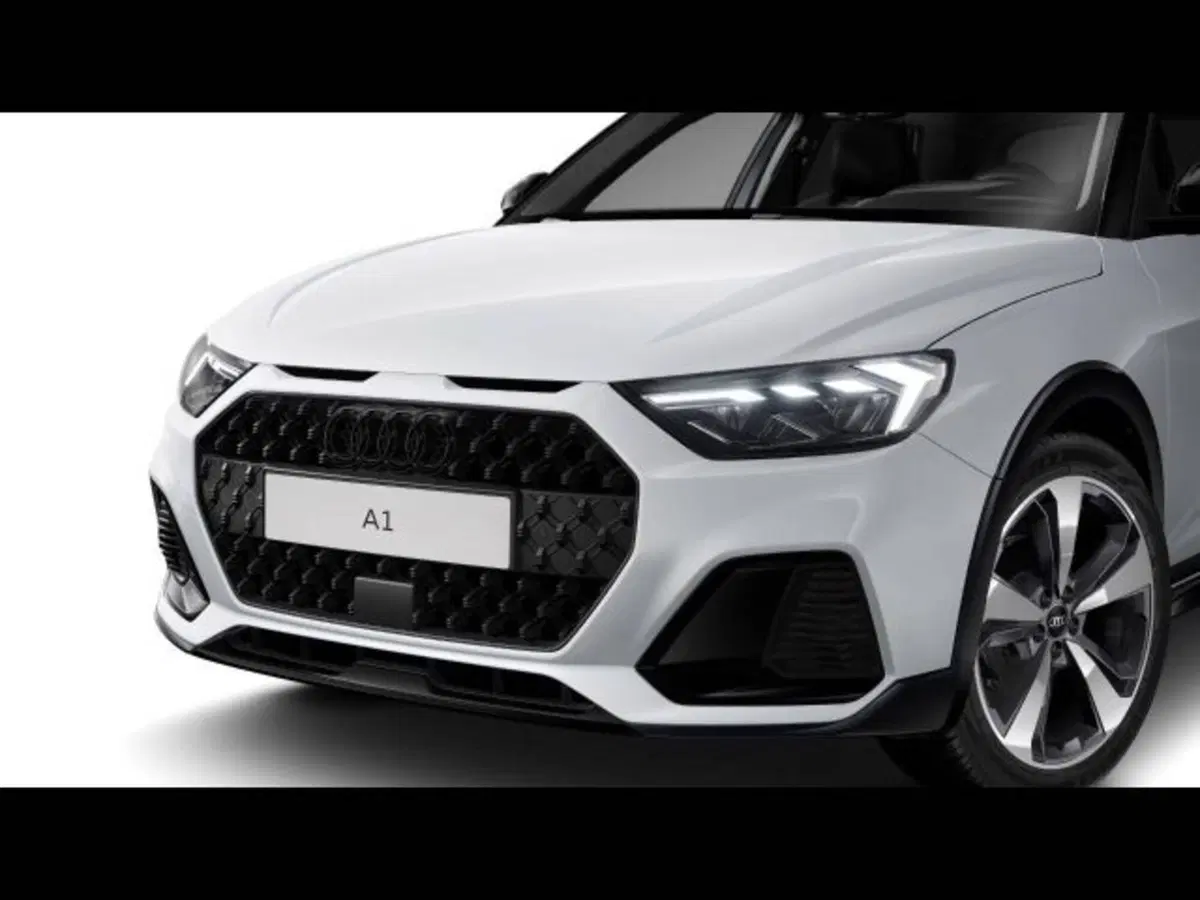 Audi A1 allstreet nuova a Treviso (4)