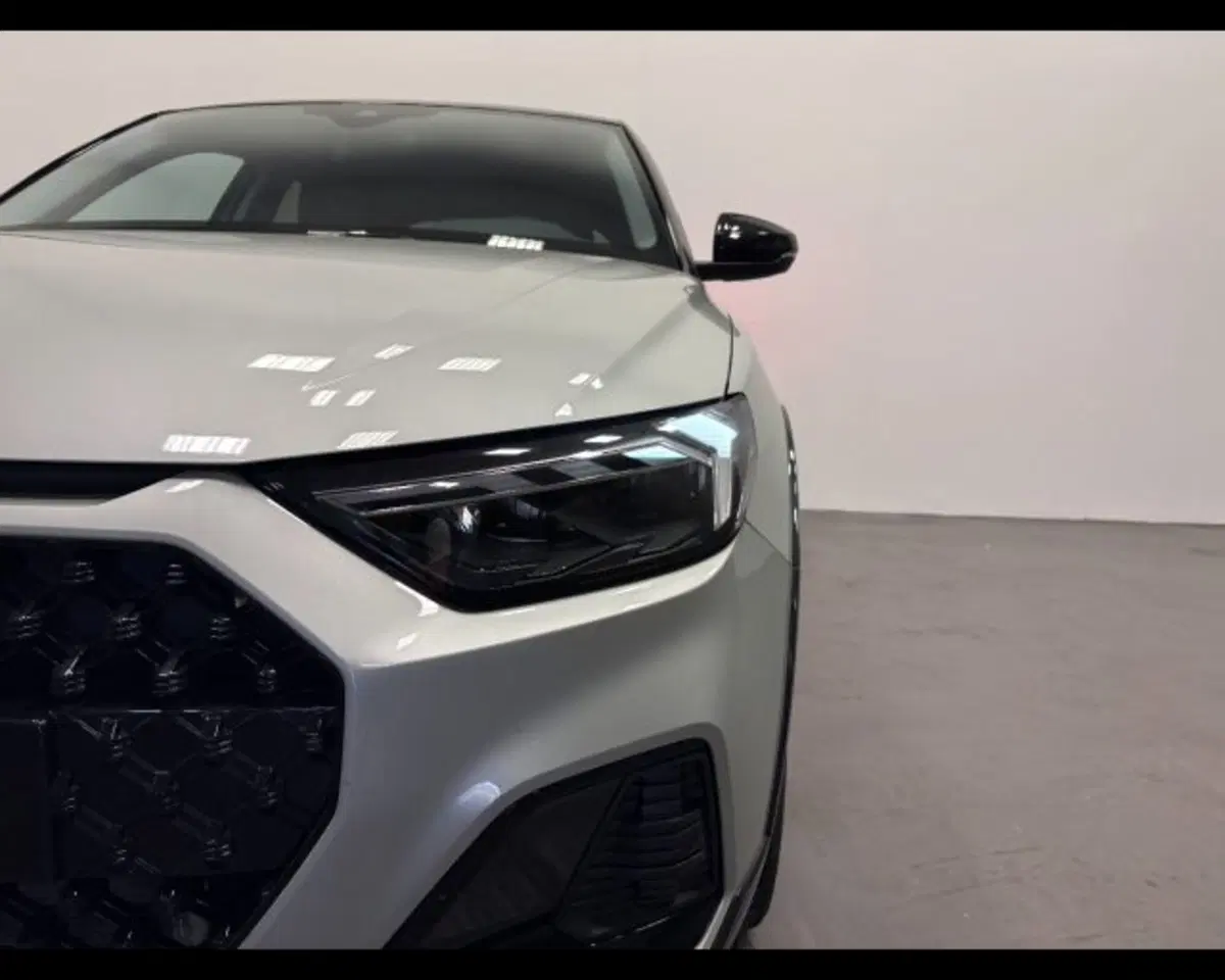 Audi A1 allstreet nuova a Treviso (10)