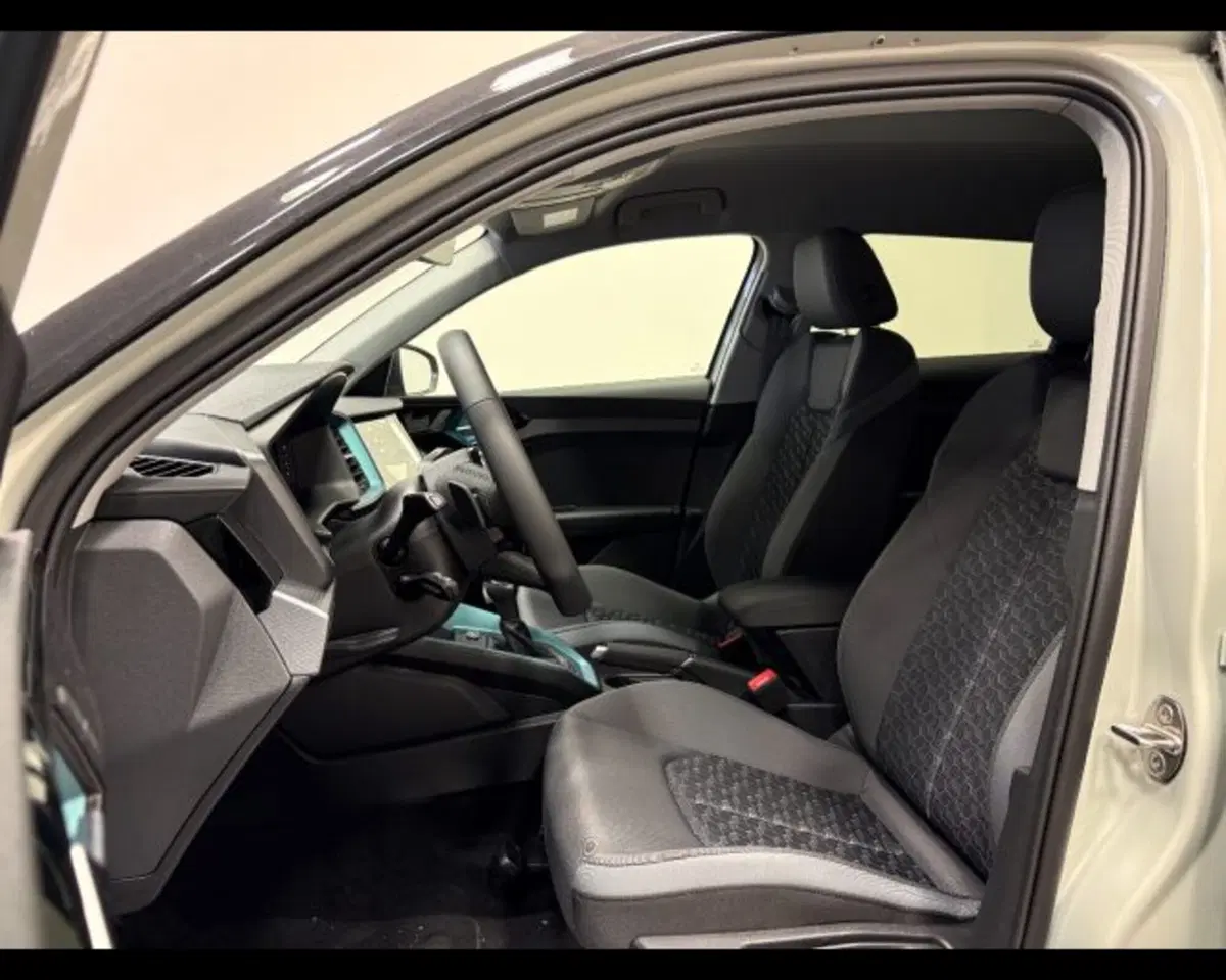 Audi A1 allstreet nuova a Treviso (9)