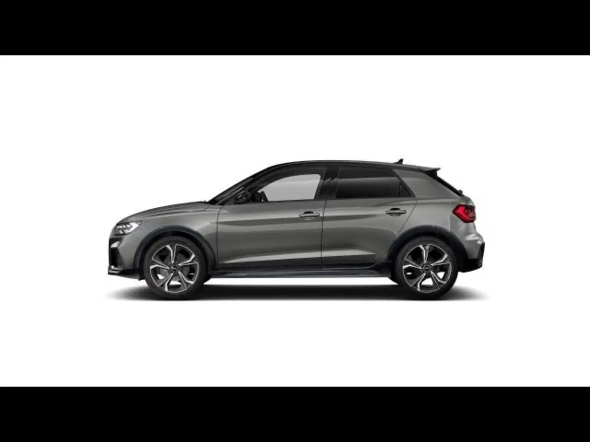 Audi A1 allstreet nuova a Treviso (6)