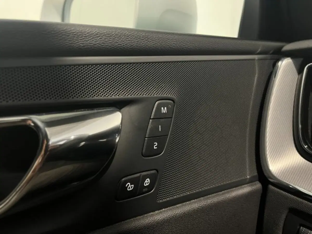 Volvo XC60 usata a Treviso (12)