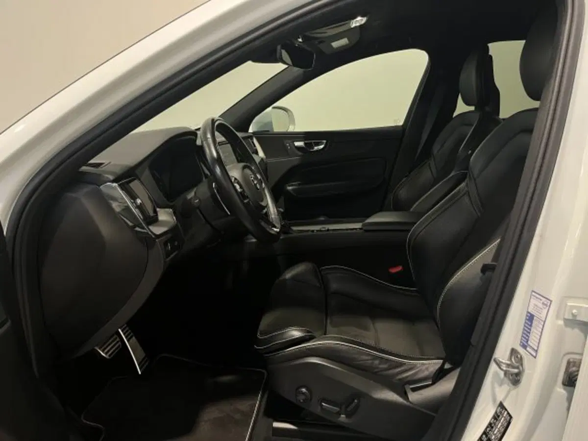 Volvo XC60 usata a Treviso (13)