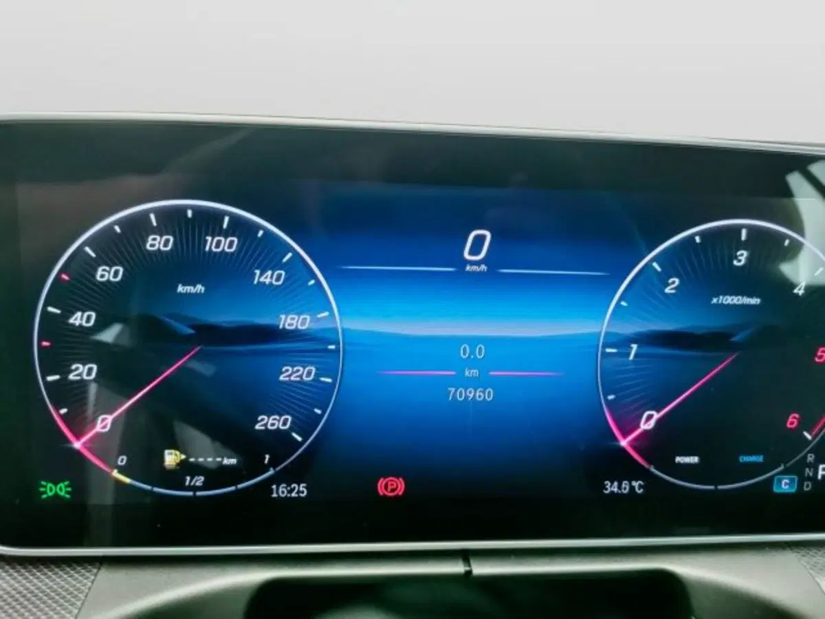Mercedes-Benz CLE Cabrio usata a Teramo (18)