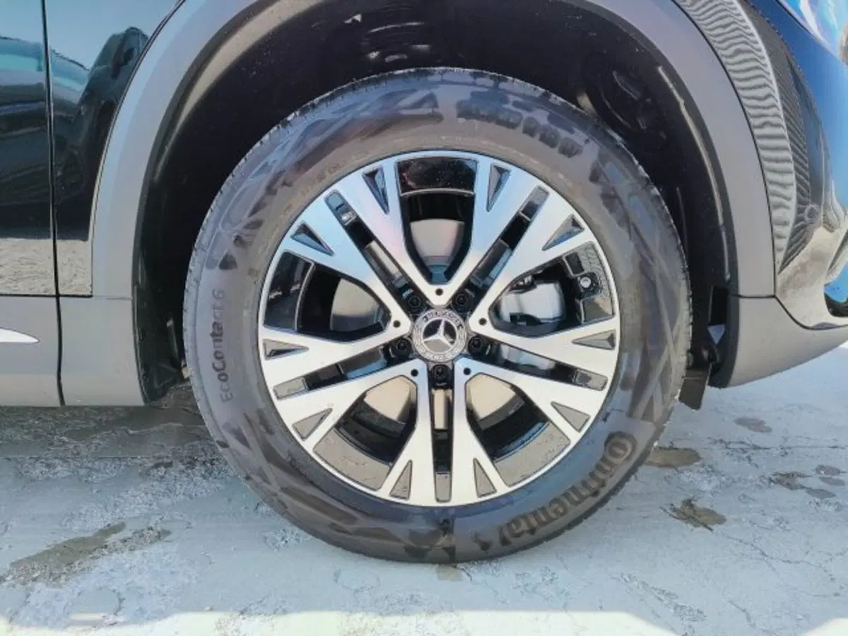 Mercedes-Benz GLA SUV nuova a Teramo (6)