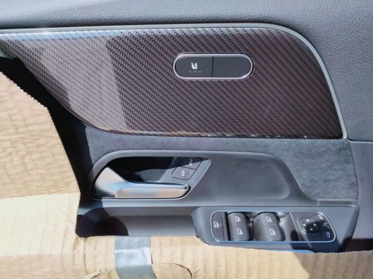 Mercedes-Benz GLA SUV nuova a Teramo (12)