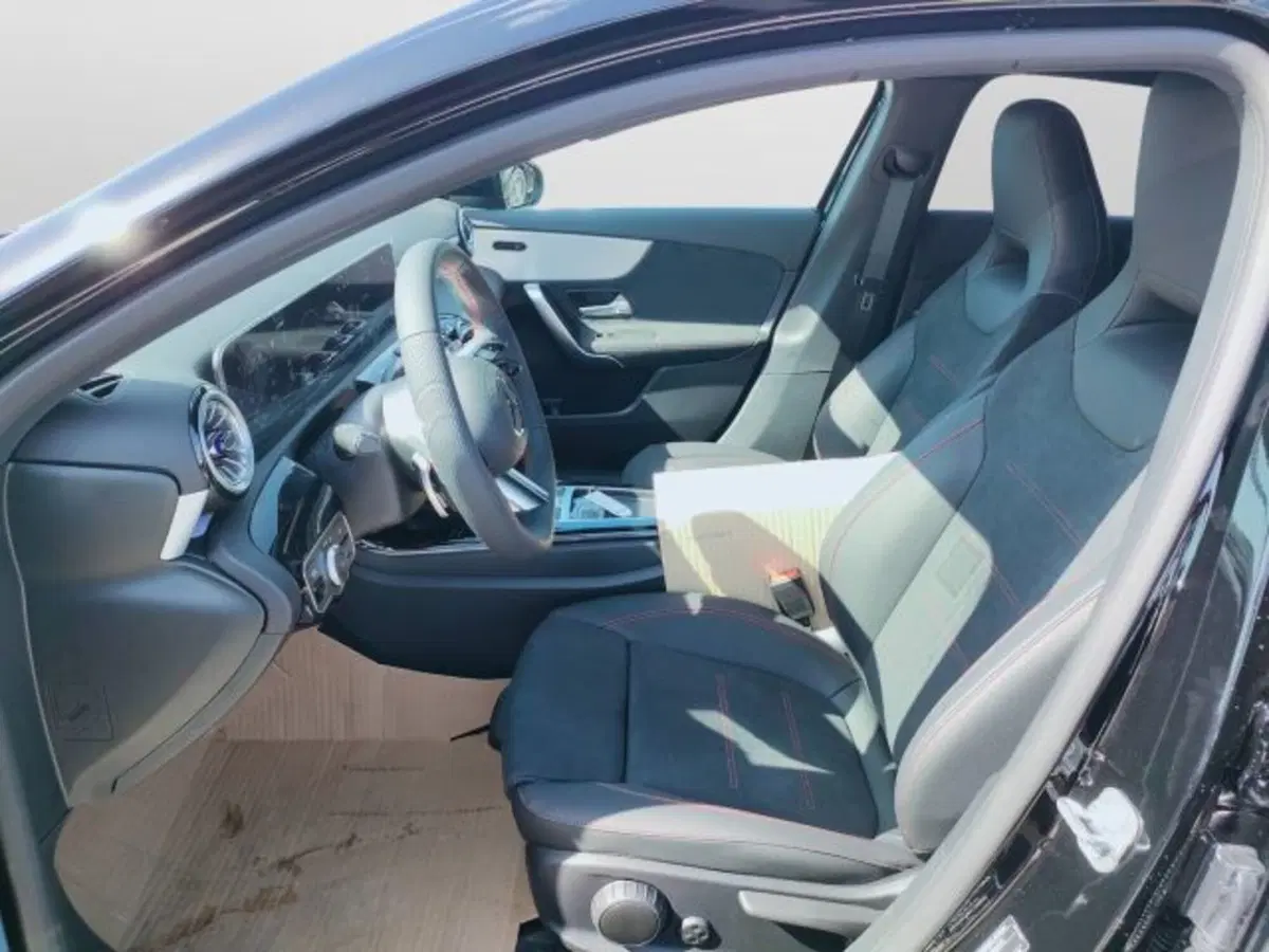 Mercedes-Benz Classe A nuova a Teramo (10)