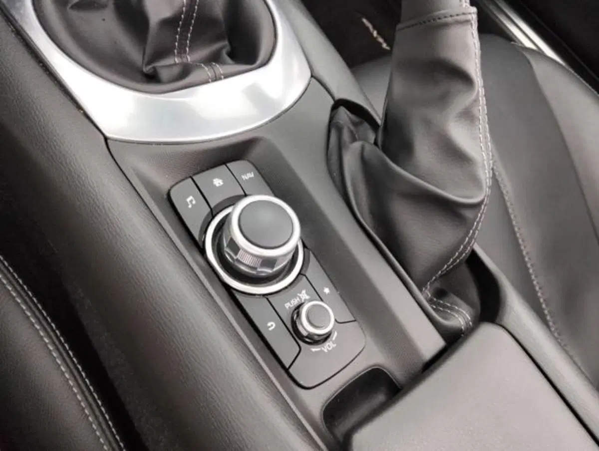 Mazda MX-5 usata a Como (15)