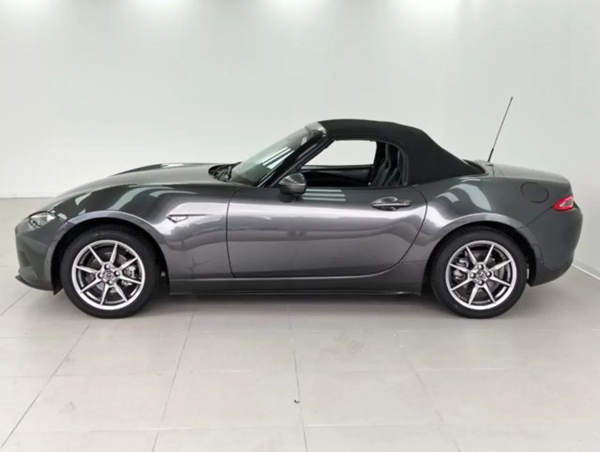 Mazda MX-5 usata a Como (7)