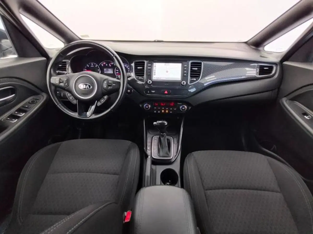 Kia Carens usata a Como (5)