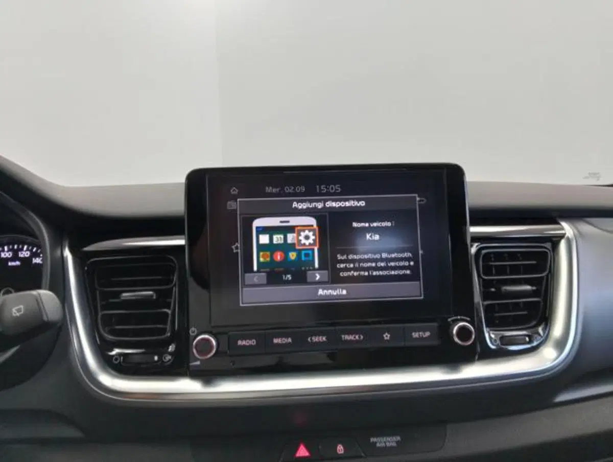 Kia Stonic usata a Como (12)