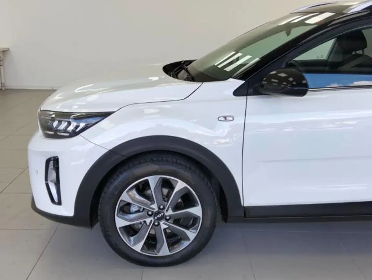Kia Stonic usata a Como (9)