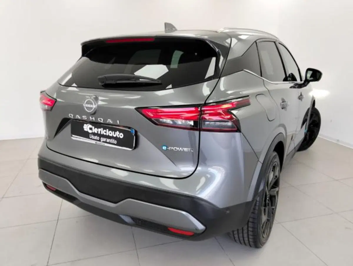Nissan Qashqai usata a Como (2)