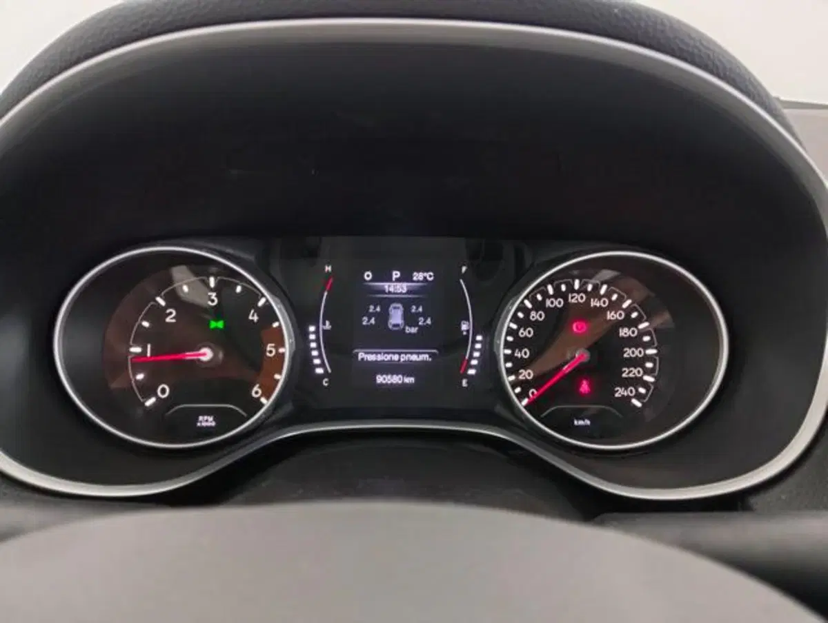 Jeep Compass usata a Como (12)