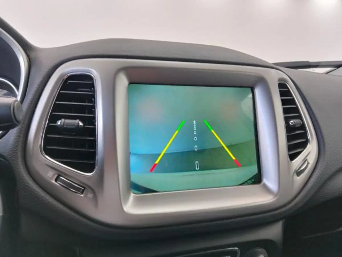 Jeep Compass usata a Como (17)