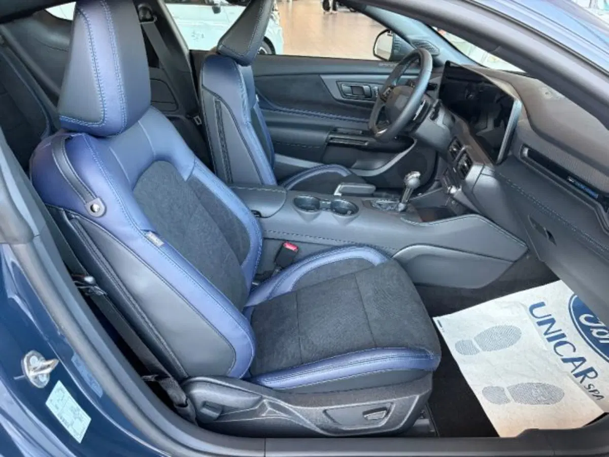 Ford Mustang Coupé nuova a Cuneo (14)