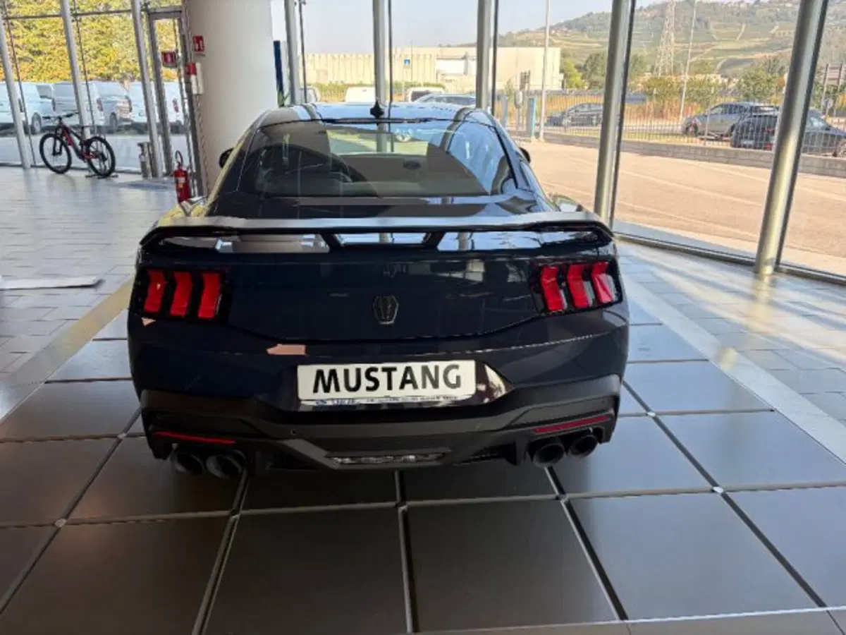 Ford Mustang Coupé nuova a Cuneo (5)