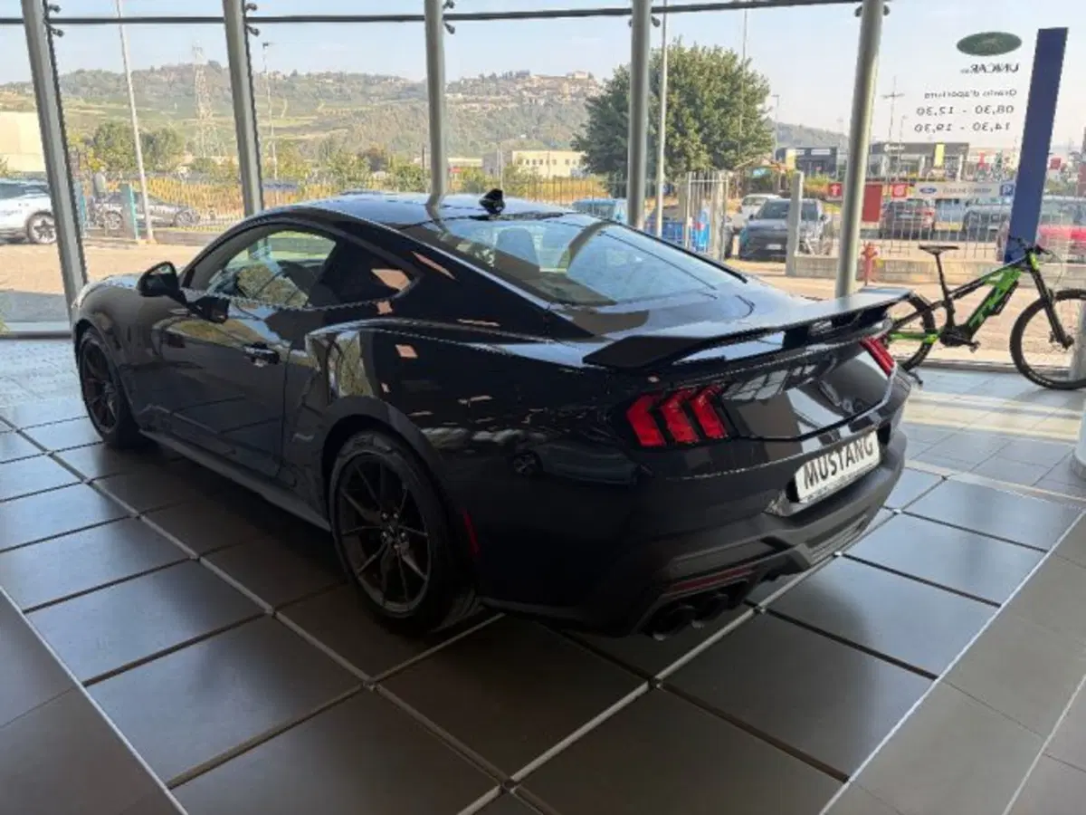 Ford Mustang Coupé nuova a Cuneo (6)