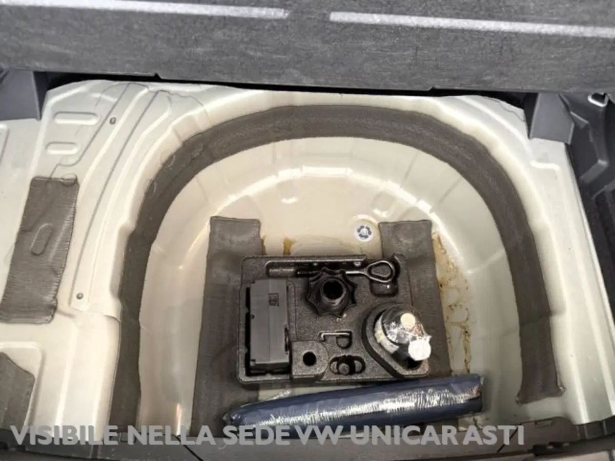 Volkswagen T-Cross usata a Cuneo (15)
