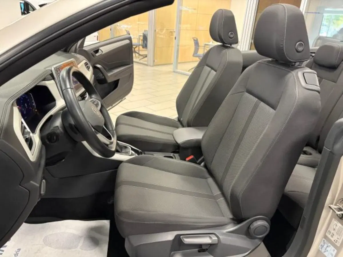 Volkswagen T-Roc Cabrio usata a Cuneo (13)