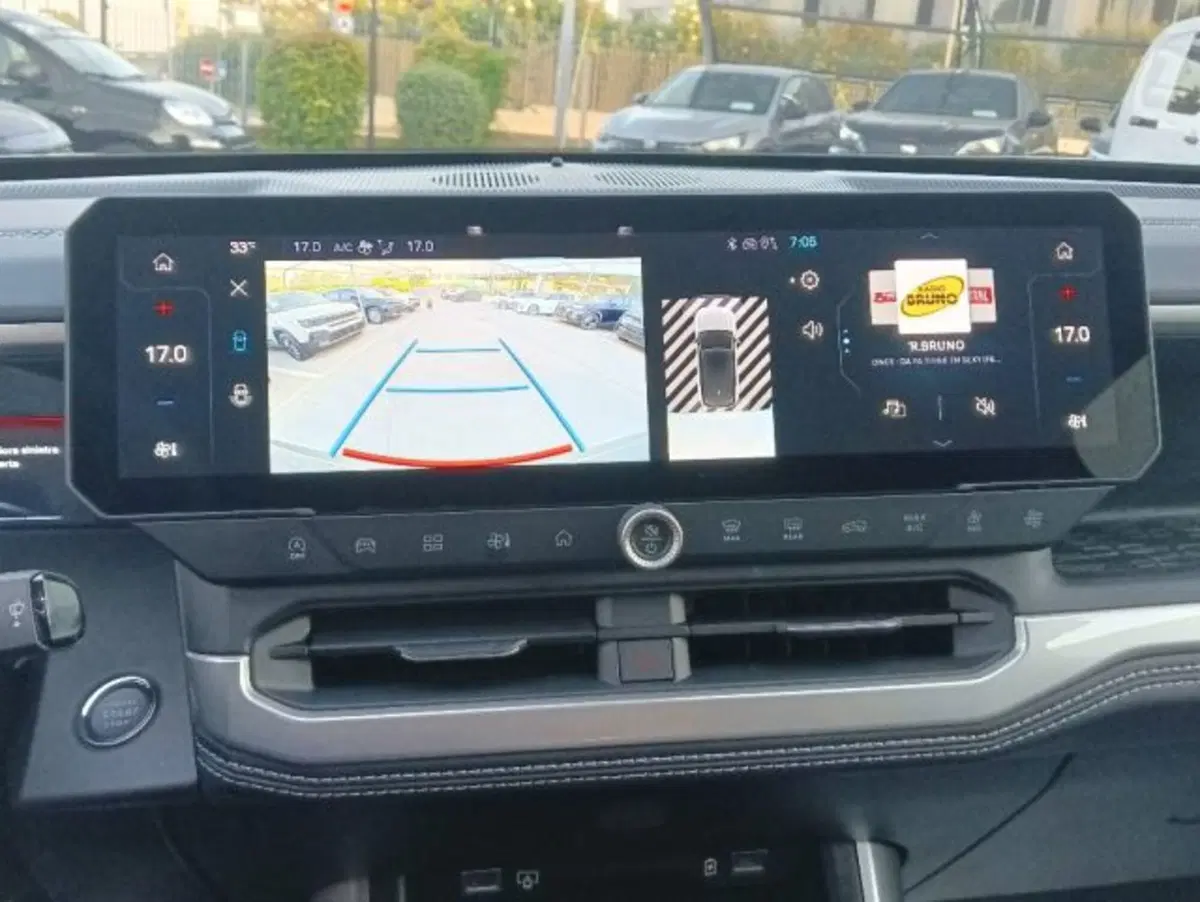 Jeep Compass nuova a Brescia (13)