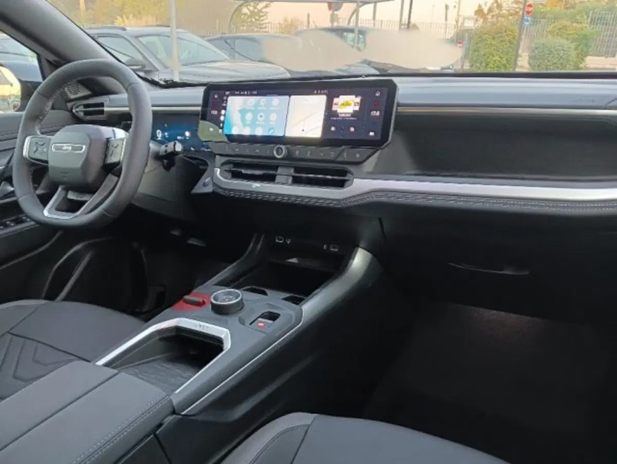 Jeep Compass nuova a Brescia (16)