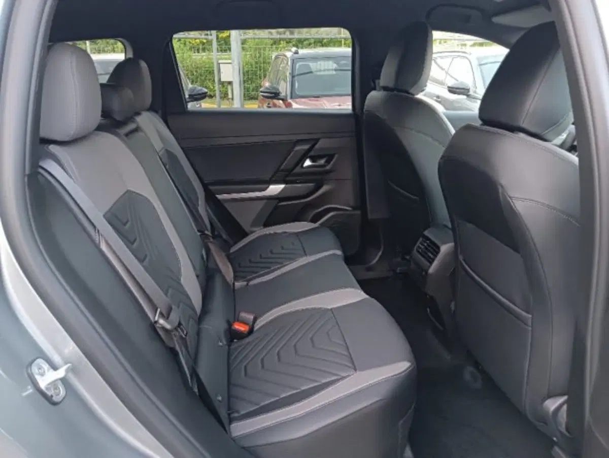 Jeep Compass nuova a Brescia (18)