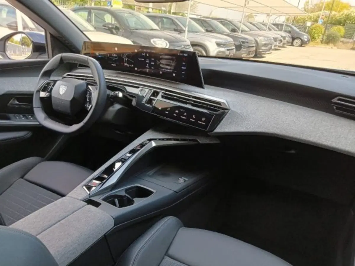 Peugeot 3008 nuova a Brescia (15)