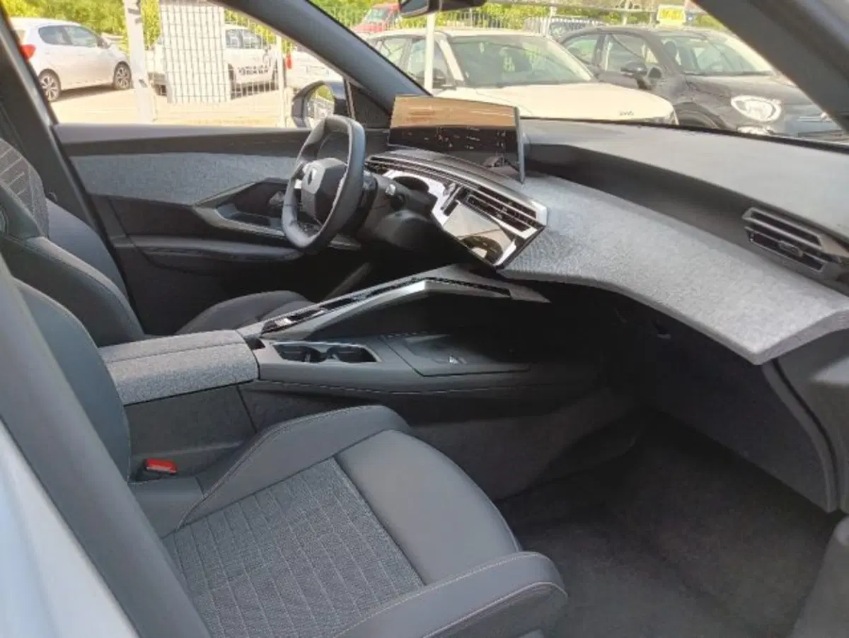 Peugeot 3008 nuova a Brescia (16)