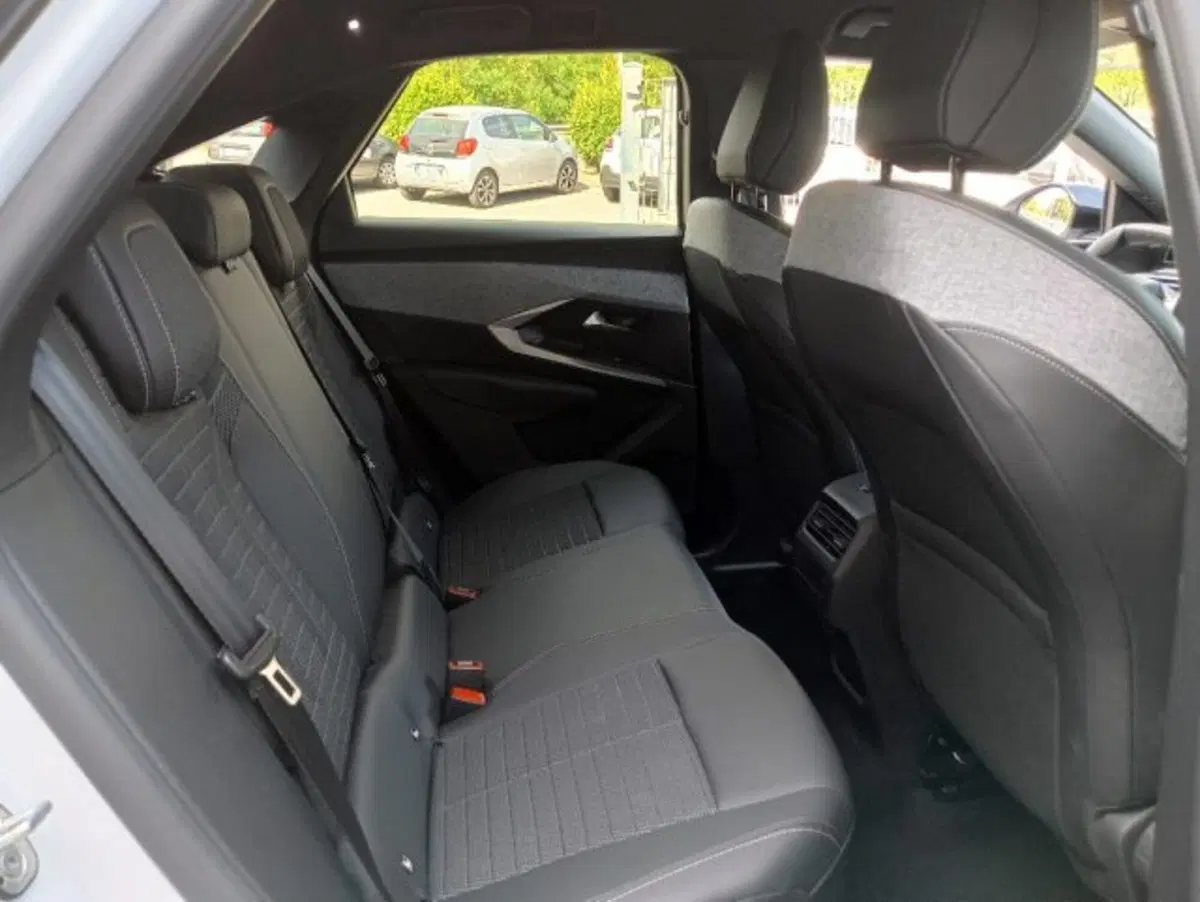 Peugeot 3008 nuova a Brescia (17)