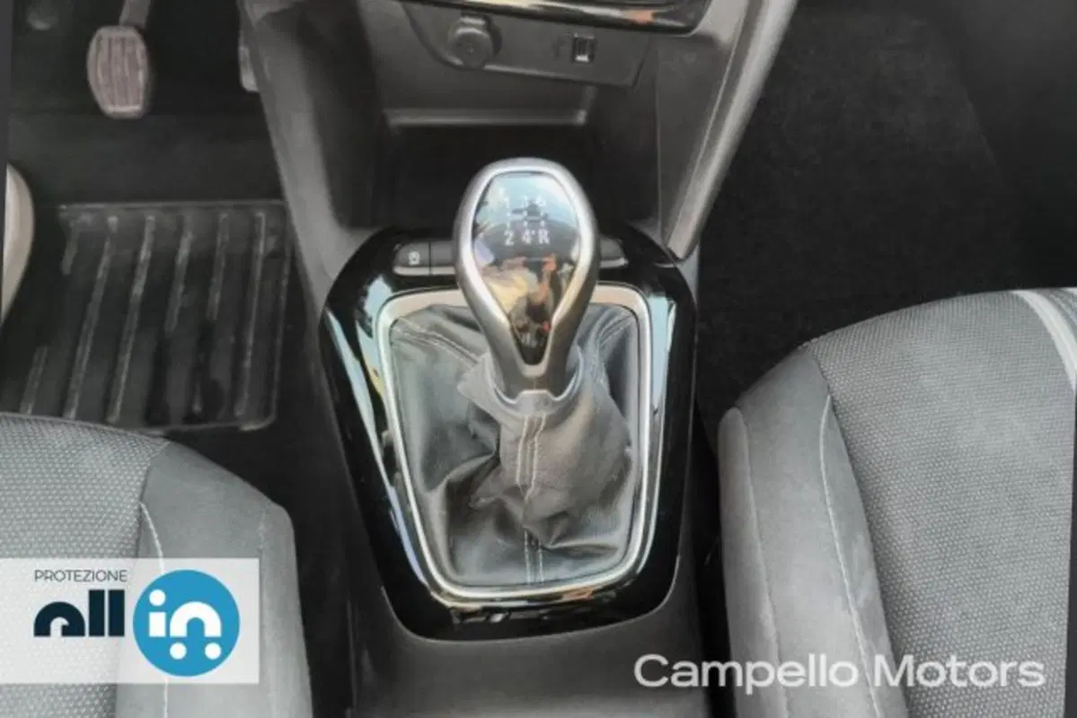 Opel Corsa usata a Venezia (11)