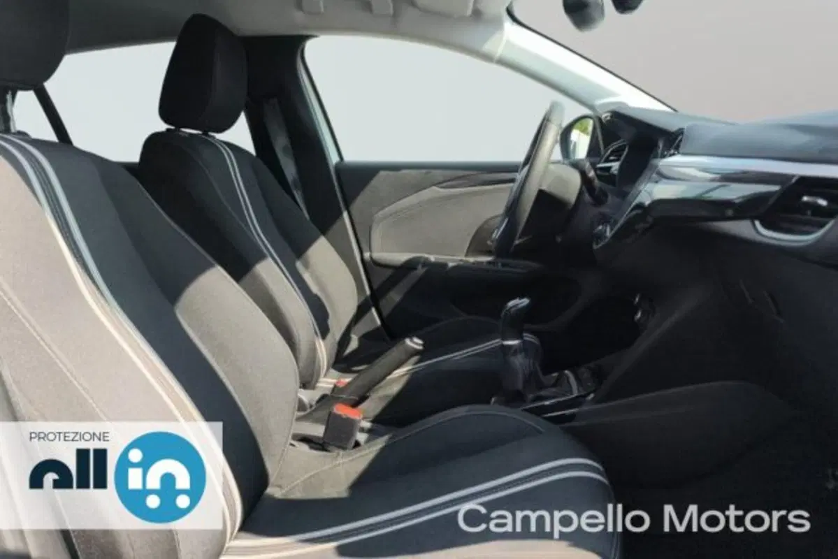 Opel Corsa usata a Venezia (12)