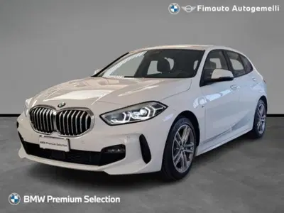 BMW Serie 1 116d 2.0 116CV cat 5 porte Attiva DPF del 2023 usata a Verona