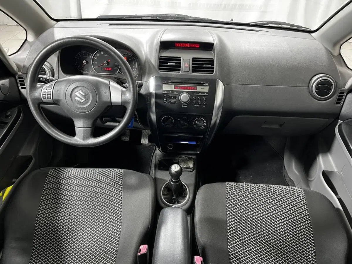 Suzuki SX4 usata a Sondrio (12)