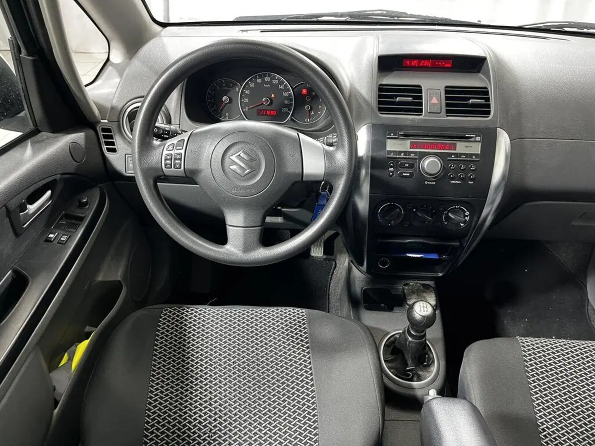 Suzuki SX4 usata a Sondrio (13)