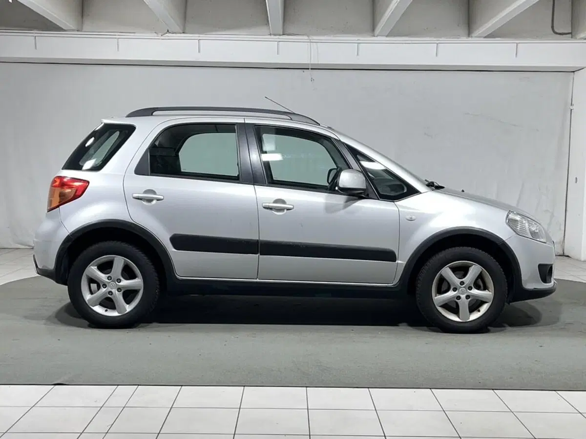 Suzuki SX4 usata a Sondrio (6)