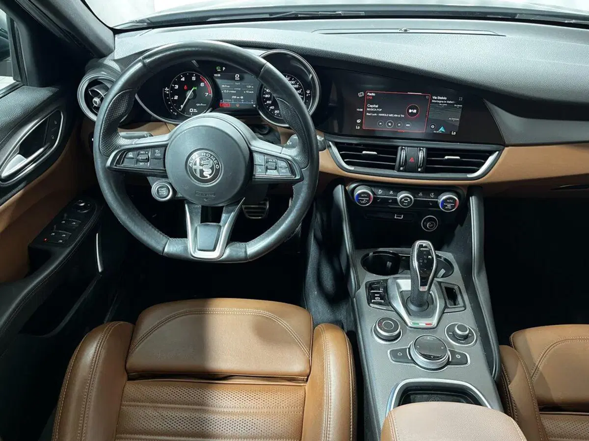 Alfa Romeo Giulia usata a Sondrio (13)