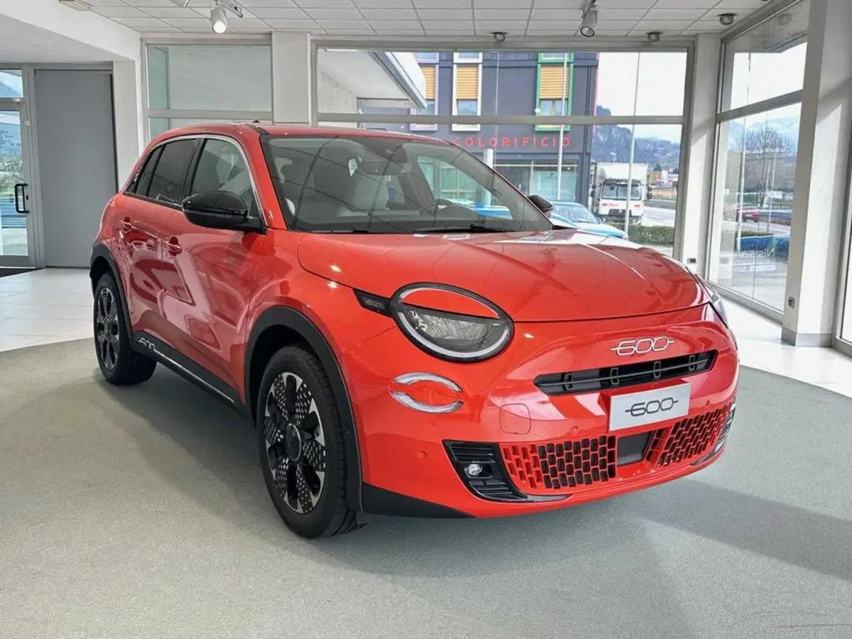 Fiat 600e usata a Sondrio (6)