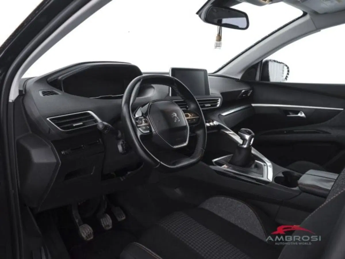 Peugeot 3008 usata a Perugia (9)