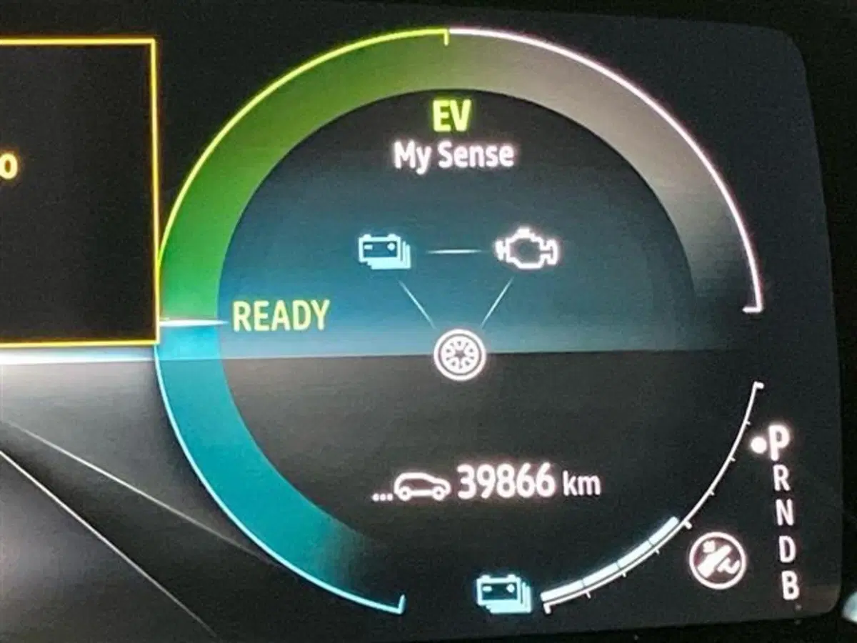 Renault Arkana usata a Como (15)