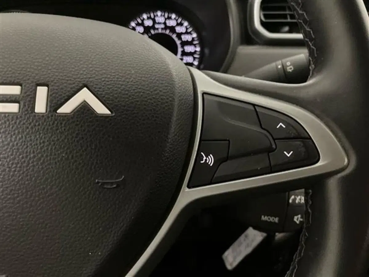 Dacia Duster usata a Como (18)